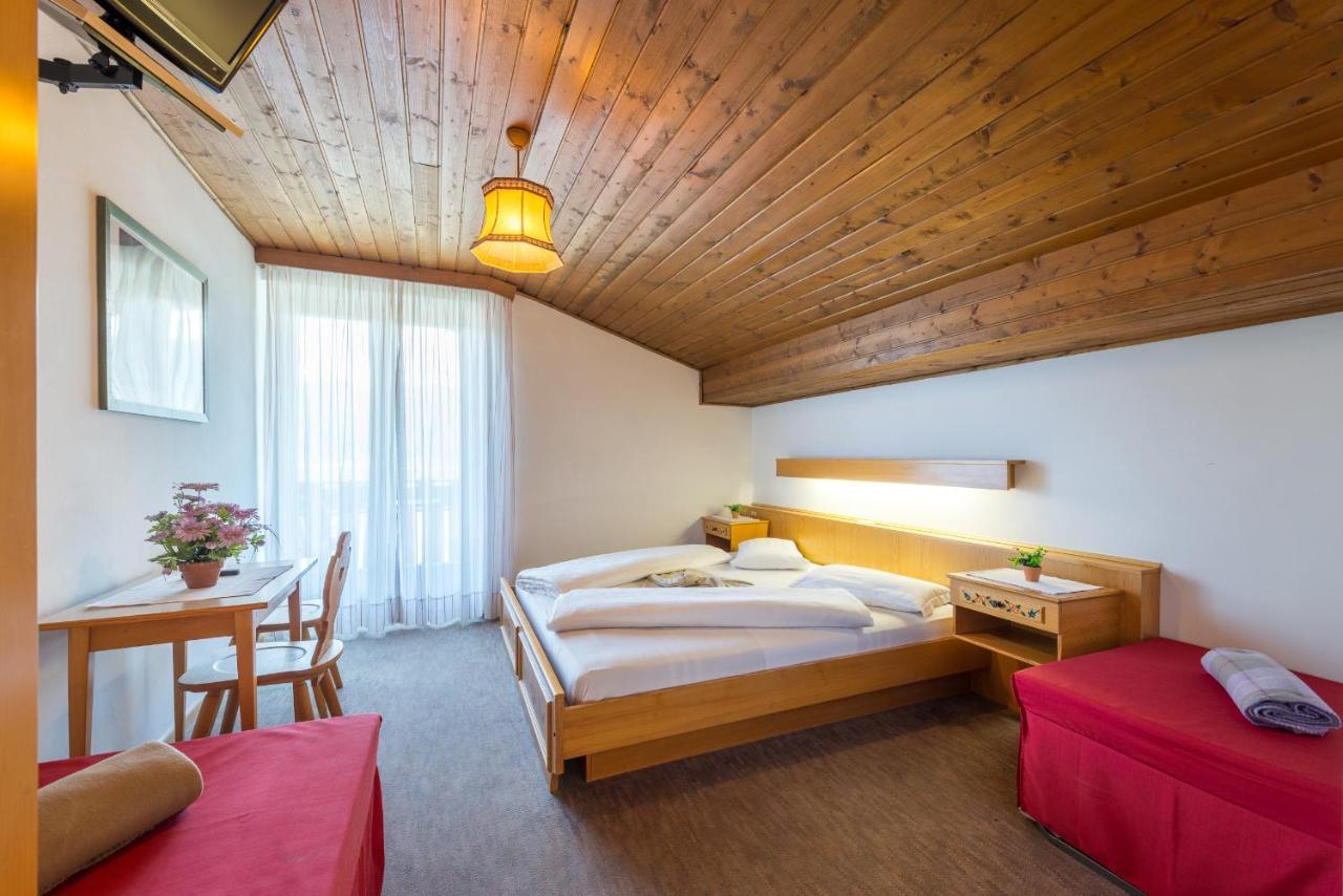 Hotel Pension Rechtenthal Termeno Extérieur photo